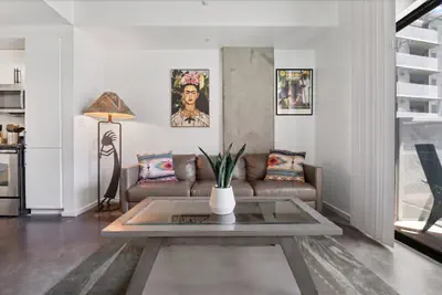Photo 2 - Phoenix Downtown Zen Loft