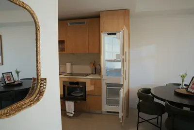 Photo 5 - Stylish & Minimal 1BR in Downtown Miami