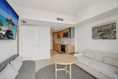 Photo 2 - Luxury 1-Bedroom in Downtown Miami | Elegant Bay Views