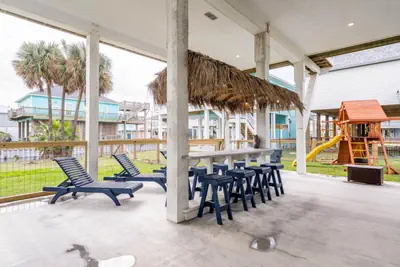 Photo 2 - Golf Cart Rental, Playscape, Close to beach
