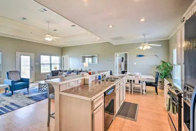 Photo 4 - Family Retreat, Hangout Garage & Fire Pit, 3Bd/2Bth