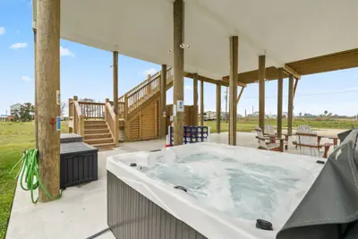 Photo 2 - Hot Tub, Pet Friendly, 4Bdr/2Bth, - Aqua Vista