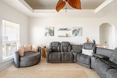 Photo 4 - Beachfront • Fire Pit • Gourmet Kitchen • Views