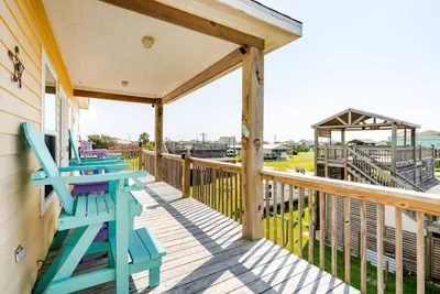 Photo 2 - Sarenity - 3Bd/2Bth, 8 Guests, Pet Friendly