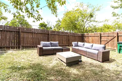Photo 3 - Stylish 3-Bedroom Austin Home in a Seriously Convenient Location