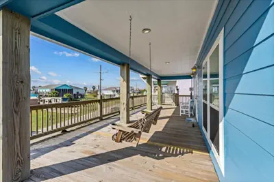 Photo 5 - 3 Bd/2 Bth, Walkable to the Beach, Villa Verdie