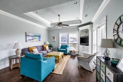 Photo 2 - 3 Bd/2 Bth, Walkable to the Beach, Villa Verdie