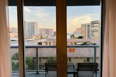 Photo 5 - Amazing 2 Bedroom Apartment Nice View