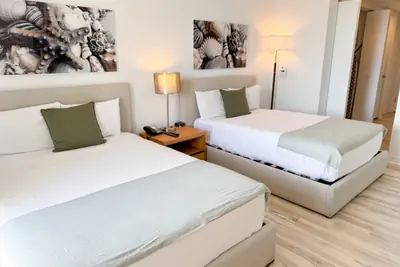 Photo 4 - Beachwalk Studio: 2 Beds