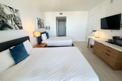 Photo 3 - Beachwalk Luxury Studio