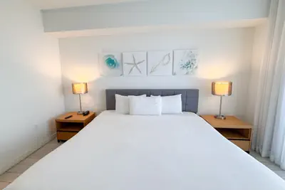 Photo 2 - Chic Apartment Close to the Sea