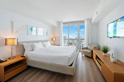 Photo 2 - Chic Apt Close to the Sea Beautiful View