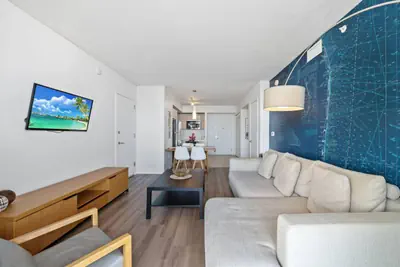Photo 3 - High-Floor Beach Retreat