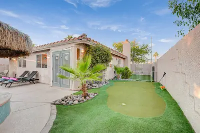 Photo 4 - Private Pool & Spa | Game Room, Vegas Retreat