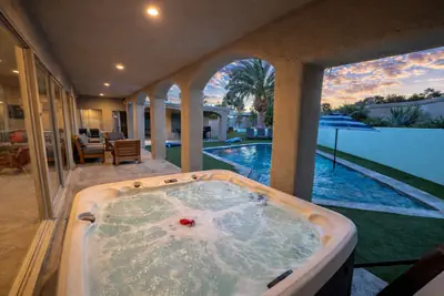 Photo 3 - Vintage Vegas Estate! Unique & Gorgeous!