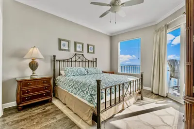 Photo 2 - Stunning 3BD Beachfront Condo! Free Beach Chair Service for 4