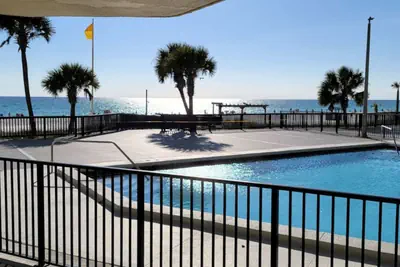 Photo 5 - Ground-Floor Beachfront Condo! Pools and Free Beach Chairs