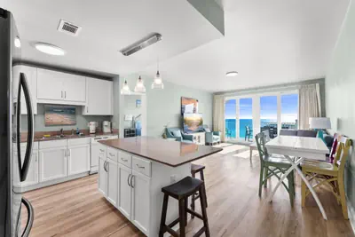 Photo 4 - Beach and Ocean Views! Steps 2 Beach, Restaurants! Sleeps 9