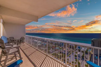 Photo 2 - Ocean & Beach Views: Spacious 3-BR Condo for 8