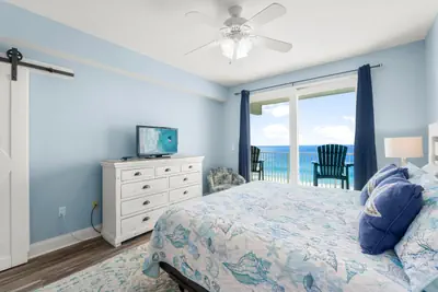 Photo 3 - Ocean & Beach Views: Spacious 3-BR Condo for 8