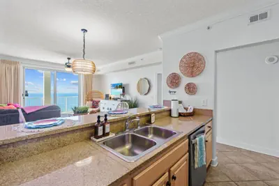 Photo 5 - Stunning Ocean Ritz Beachfront Condo – 3BR/3BA!