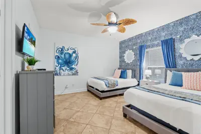Photo 4 - Stunning Ocean Ritz Beachfront Condo – 3BR/3BA!