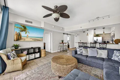 Photo 5 - Beachfront Retreat: Spacious Condo w/ Stunning Views