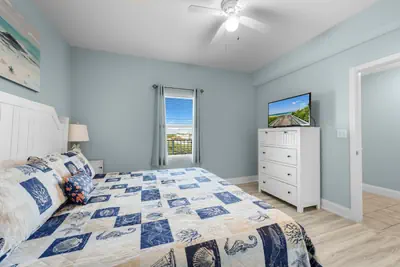 Photo 3 - Oceanview Resort Low Floor Condo! Steps to the Beach! Sleeps 6