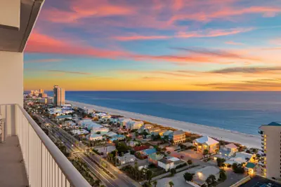 Photo 3 - Luxe Glam 3BD Retreat! Gulf View Family Resort!
