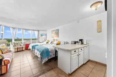 Photo 4 - Beachfront Studio w/ Pool & Gulf Views