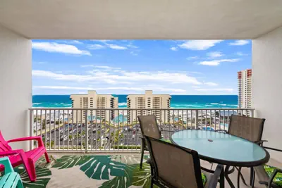 Photo 3 - Laketown Wharf Unit 1118
