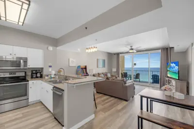 Photo 2 - 2-Bedroom Beachfront Condo at Shores of Panama!