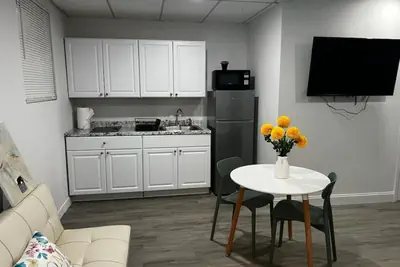 Photo 2 - Cozy Studio close to Brickell!