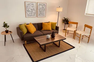 Photo 3 - Stylish & Spacious 2bed/2bath Home w/parking
