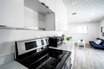 Photo 5 - Modern & Spacious 2BR Near Brickell