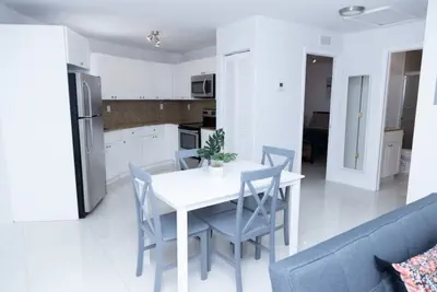 Photo 4 - Brand new & modern 2bed/1 bat apt w/ parking