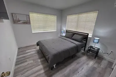 Photo 4 - Fully equipped Apt w/ parking near Cocowalk!