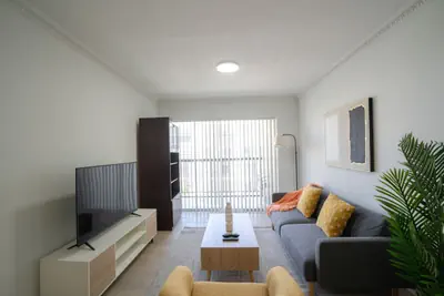 Photo 3 - 2bed/2bath near beach with pool & parking