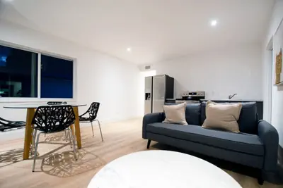 Photo 3 - Beautiful apart close to beach & shops w/parking
