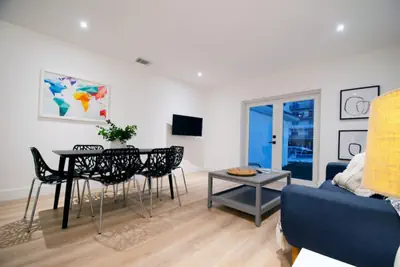 Photo 3 - Chic apartment beside canal and near the beach 3