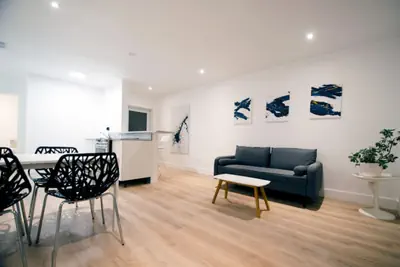 Photo 5 - Chic apartment beside canal and near beach 2