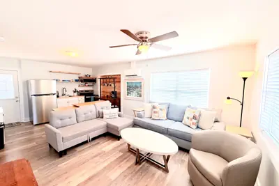 Photo 2 - Laguna Beach Bungalow