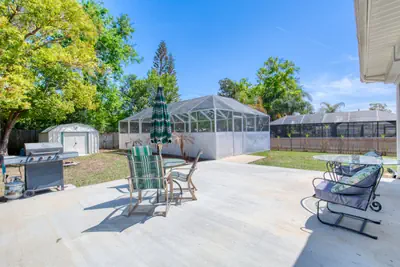 Photo 3 - Endless Summer Oasis with a Pool