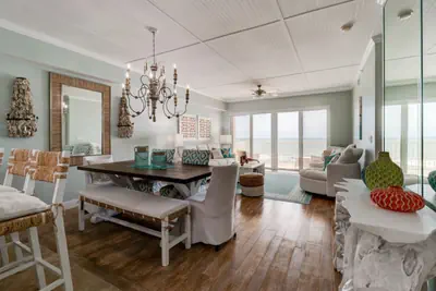 Photo 5 - Elegant Oceanfront Pool Hot Tub at Sanibel Condos