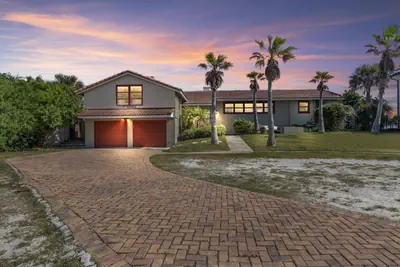 Photo 3 - Direct Oceanfront Massive Home