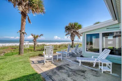 Photo 2 - Sunrise Cottage Direct Oceanfront House