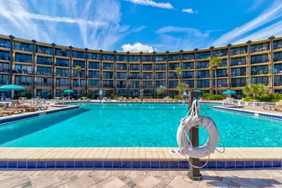 Photo 3 - The Maui Wowi Oceanfront Condo