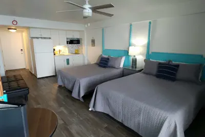 Photo 4 - The Maui Wowi Oceanfront Condo