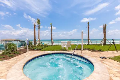 Photo 2 - Beachview Luxury Sunrise Sunset Views