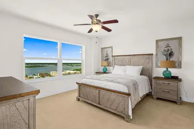 Photo 3 - Beachview Luxury Sunrise Sunset Views